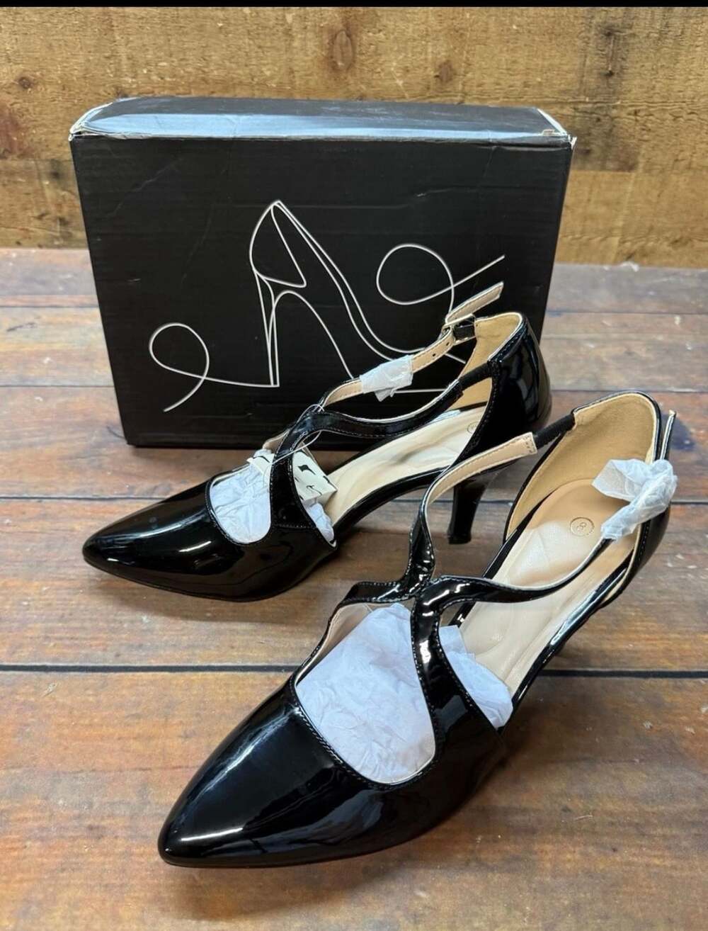Mysoft Black Patent Cross Strap Pointed Toe Heels Size 8